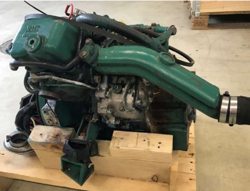 Myyntitilillä oleva vaihtokone: Volvo Penta MD 5 B