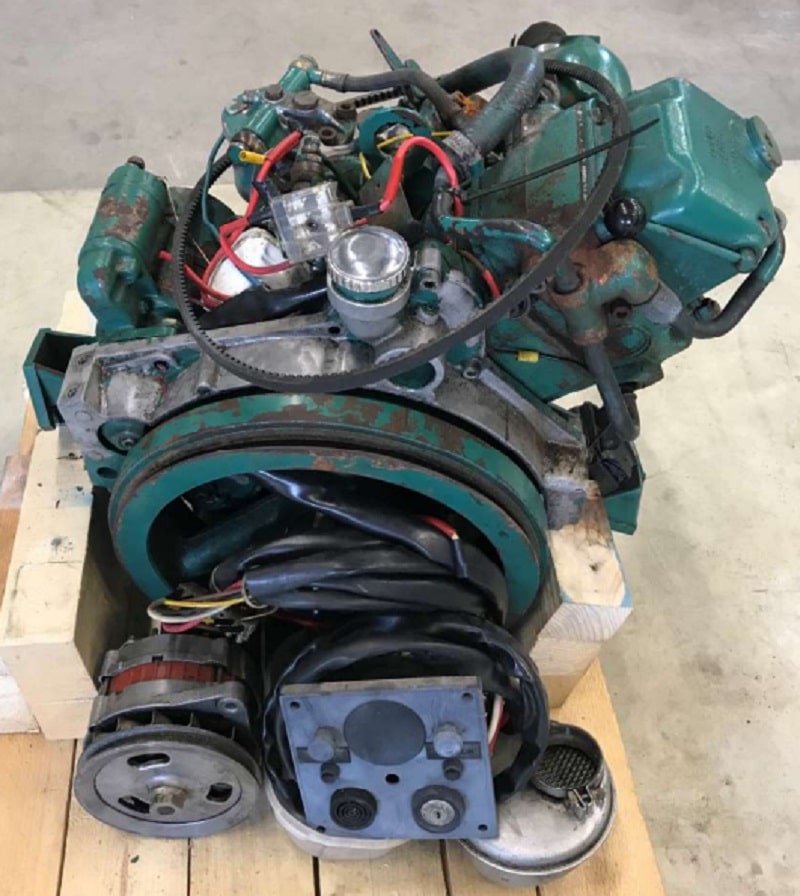 Myyntitilillä oleva vaihtokone: Volvo Penta MD 5 B