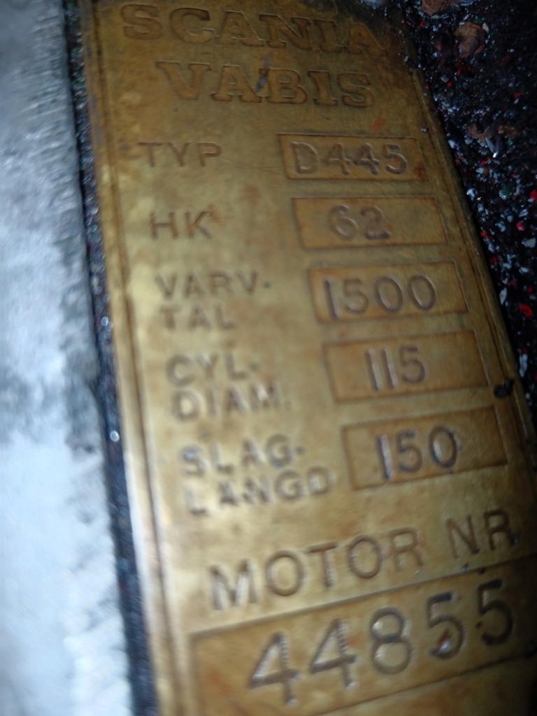 Myyntitilillä oleva vaihtokone: Scania D 445