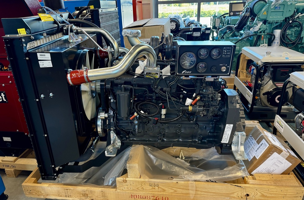 Doosan HYUNDAI D18-45 kW dieselmoottori (kopio)