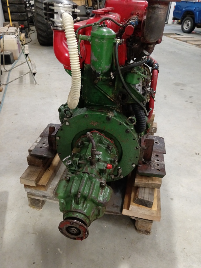 Exchange unit available for sale: Scania D 445 diesel engine